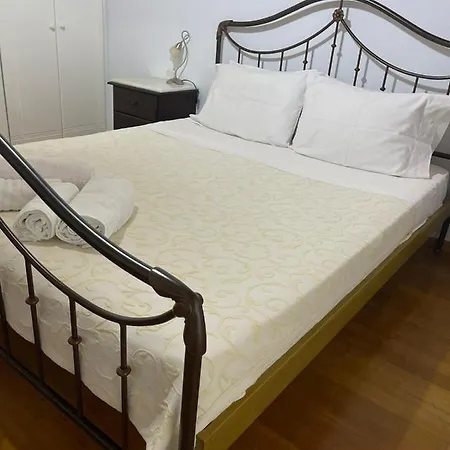 아파트 Anesa House