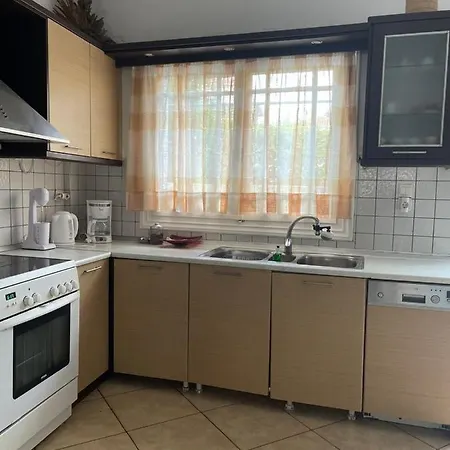 Anesa House *